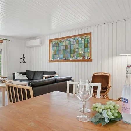 Vasil - 1-2km From The Sea By Interhome
